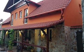 Főczény Pince és Vendégház